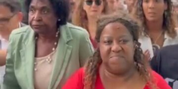 Ministras de Lula visitam Morro do Alemão após megaoperação